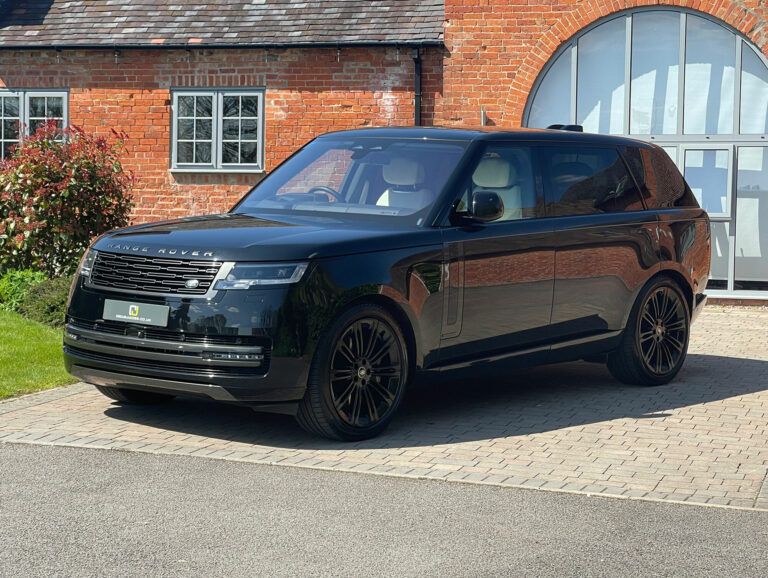 featured-Range-rover-P530-LWB-Autobiography
